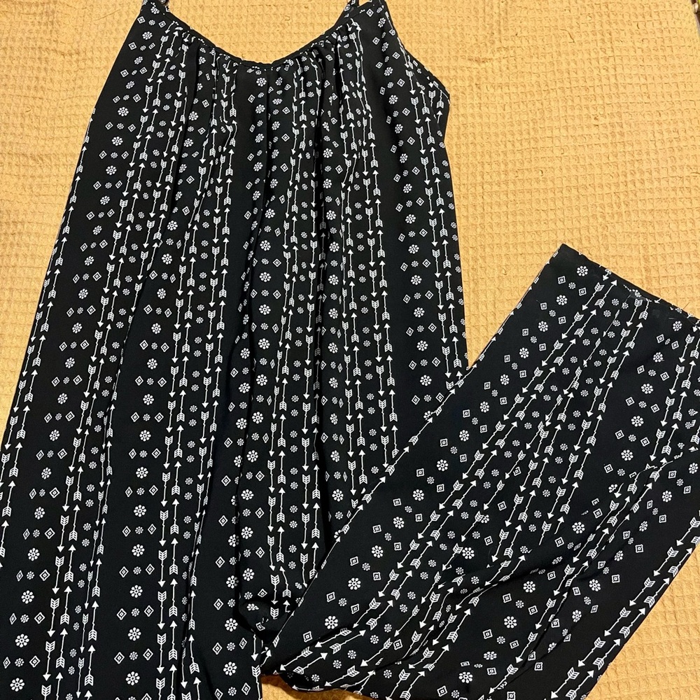 Flowy boho pattern jumpsuit Size XL